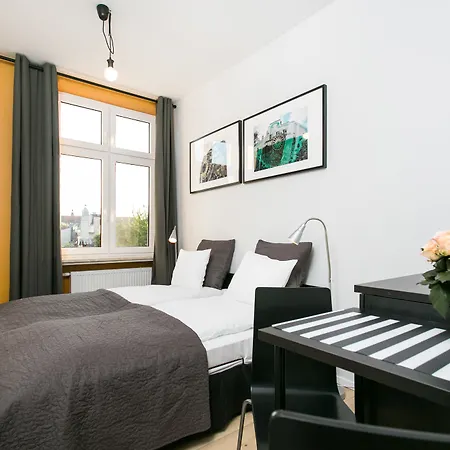 Krakow B&B דירה *